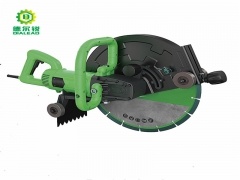 Wall cutting machine